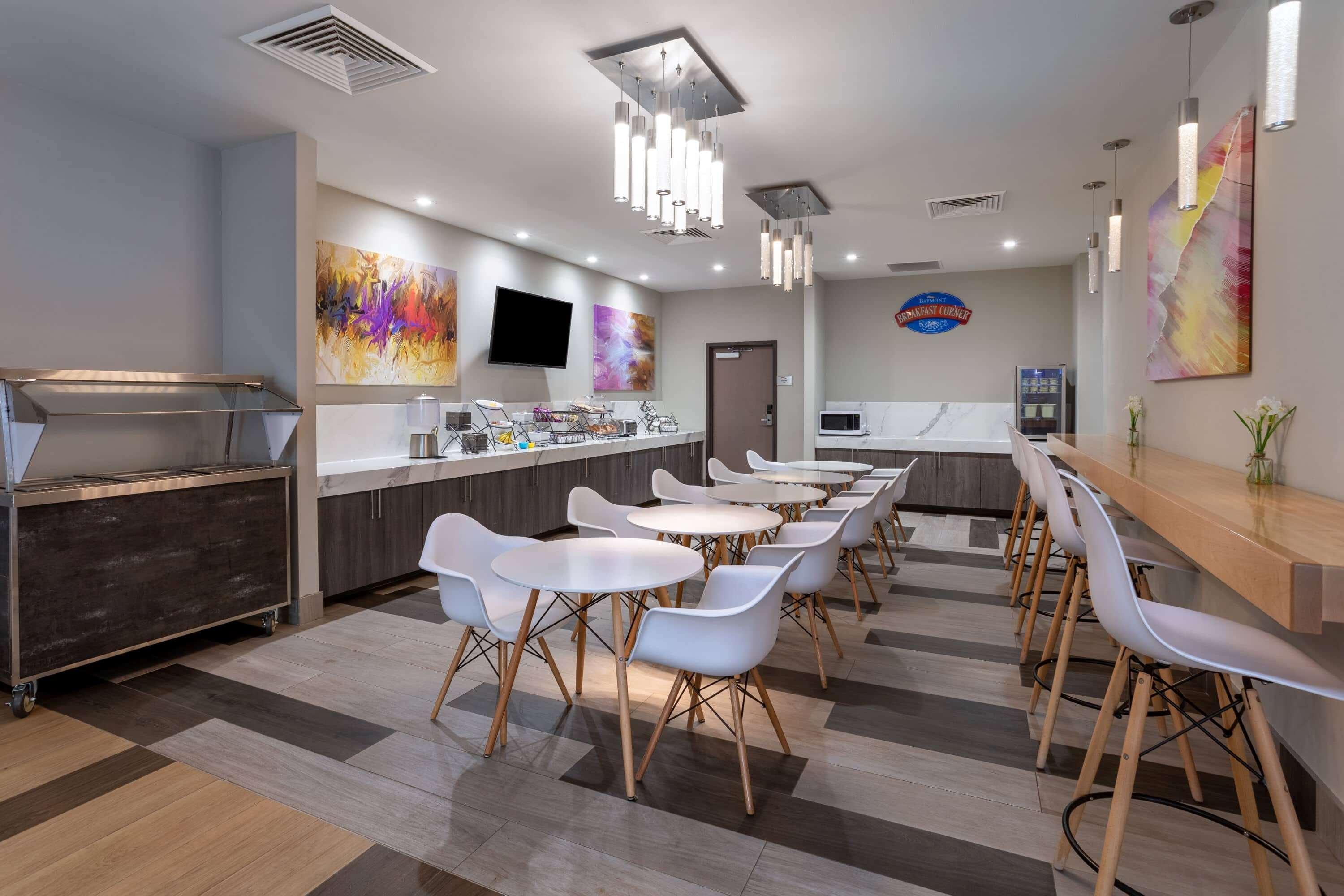 Hotel Baymont By Wyndham Madison Esterno foto