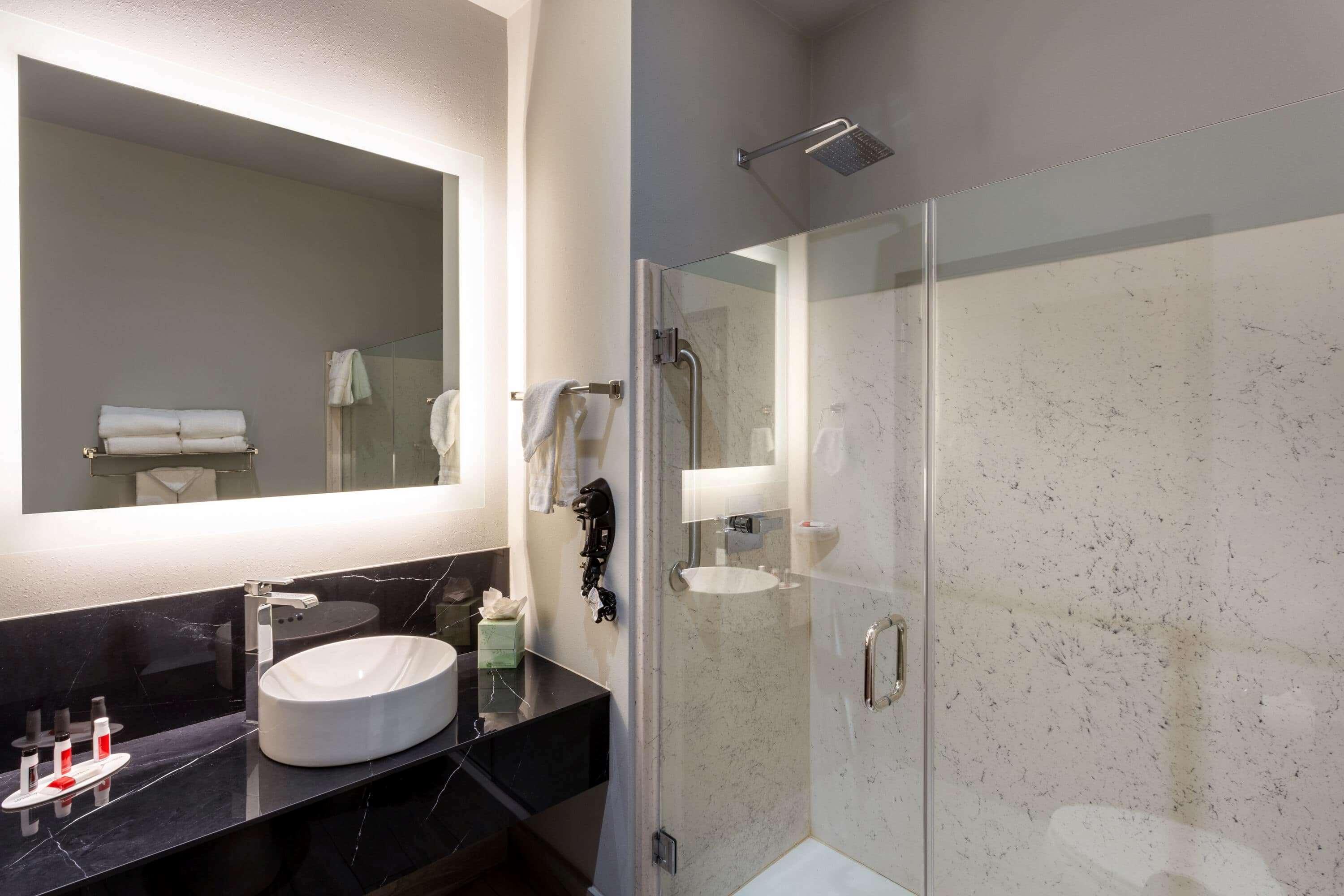 Hotel Baymont By Wyndham Madison Esterno foto